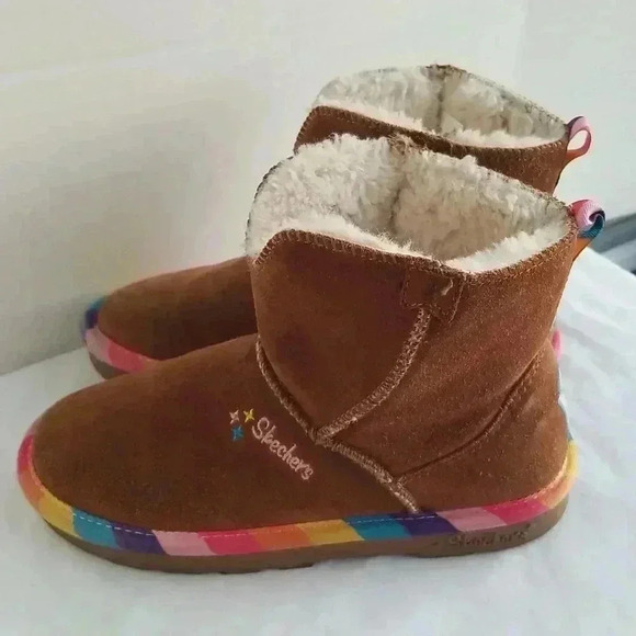 Skechers leather upper pull on cozy boots Childrens 4 - Picture 2 of 9